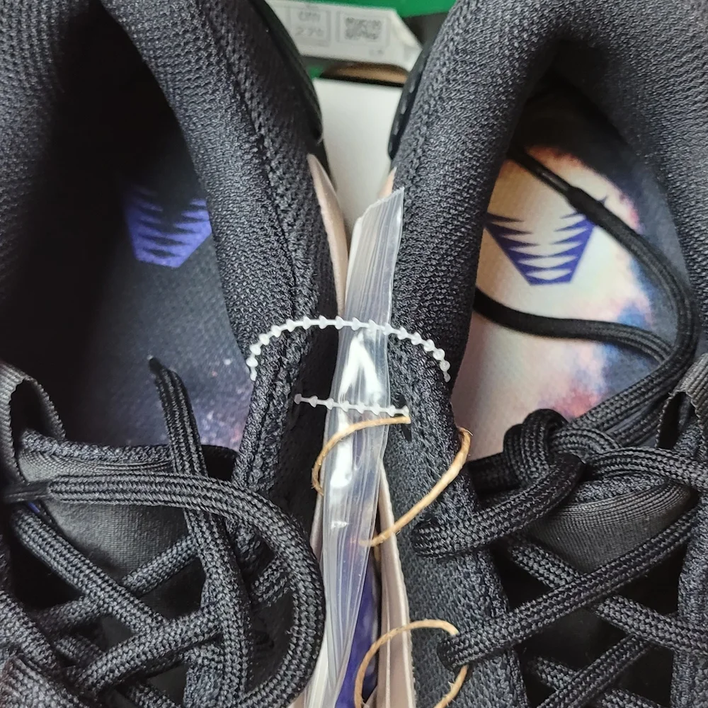 adidas Men's Black and Gold Sneakers